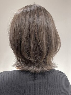 ノイ(noi) 髪質改善トリートメントミルクティーベージュカラーくびれヘア