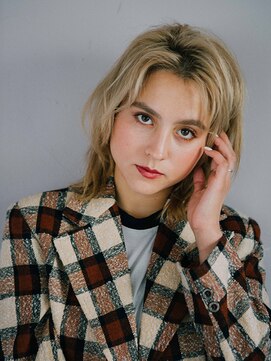 スタリー(Starry) ハイトーンウルフ/20代/30代/40代/ハレマチ通り