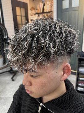 アミーゴ(AMIGO) スペインカール×ホワイトメッシュ