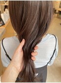 ミルクティーブラウンほんのりラベンダー艶カラロングヘア◎杉本