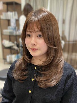 ヘアメイク シュシュ(Hair make chou chou) 小顔に見えるミディアムレイヤー　レイヤーカット　髪質改善
