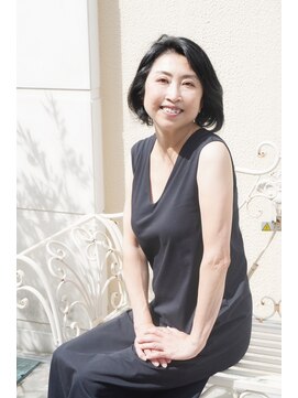 DAMANI 表参道 髪質改善/ヘッドスパ/ハイライト/白髪染め/白髪ぼかし/縮毛矯正 似合わせカット/ミディアムレイヤーカット[表参道駅]