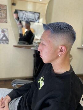 バーバーサトウ(BARBER SATO) フェザーアップ