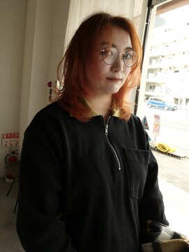 ヴァーグバイトリ(vague by tori) オレンジカラー/レイヤーカット