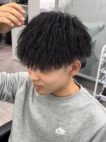ルースト 心斎橋店(ROOST) 刈り上げセンターパート/波巻きツイストスパイラル/心斎橋