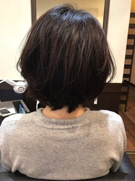 ヘアーメイク クェーサー(Hair make Quasar) 外国人風ナチュラルふわりボブ