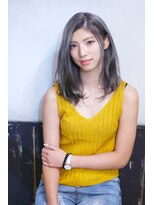 オースト ヘアー ステラ 新宿店(Aust hair Stella)&nbsp;ゆるセミディ×ダブルカラーシルバーグレー