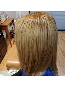 ヘアーアンドスパ アウローラ(AURORA) 『aurora』ブロンドカラー