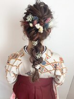 ヘアー アトリエ アンジー(Hair Atelier Angee)&nbsp;ドライフラワーを使った編み下ろしヘアセット