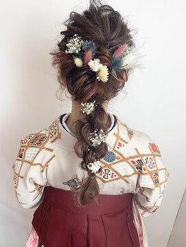 ヘアー アトリエ アンジー(Hair Atelier Angee) ドライフラワーを使った編み下ろしヘアセット