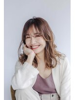 ニーイチイチ(211)&nbsp;似合わせカットイメチェン/こなれミディ/テラコッタ