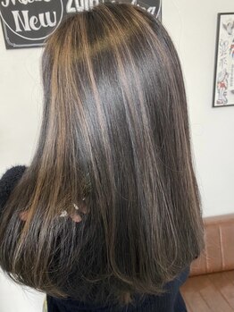 ヘアーデザインサロン スワッグ(Hair design salon SWAG)の写真/【話題の酸性ストレートで髪質改善】県内トップクラスのStylistによる縮毛矯正で理想の髪型を手に入れて☆