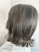 リーオオサカ(Lee Osaka)&nbsp;【Lee大阪店】くびれミディ☆コントラストハイライト/新出奈津樹