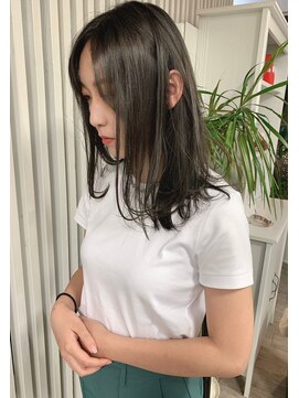 モルニ(MORNI) グレージュ_マロンベージュ Aラインボブ かきあげ