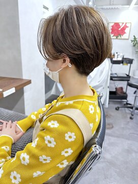 オウル(Owll) 【Owll】大人可愛い　20代30代40代オリーブベージュ　刈り上げ