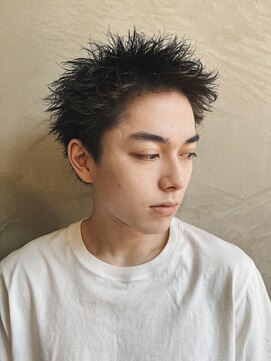 アットラブ バイ ベル(at'LAV by Belle) メンズ大人気!スパイキーショート《直毛の方はパーマ》上野