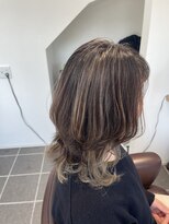 テテ(tete)&nbsp;インナーカラーハイライト