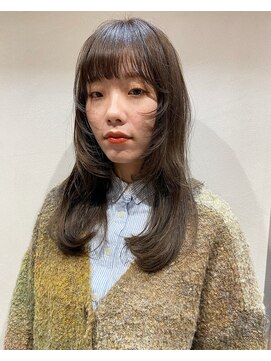 ヘアデザイン ソラ(Sola) 春スタイル 柔らか地毛風カラー×軽やかフェイスロングレイヤー
