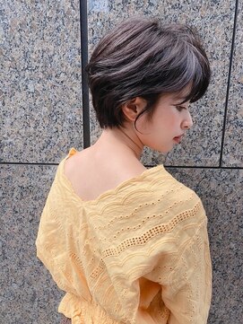 アフロディーテ ギンザ 秋葉原店(APHRODITE GINZA) 外ハネボブ/グラデーションカラー/ペールベージュ/秋葉原