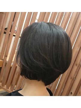 オッジ 箕郷店(Oggi) グラデーションボブ