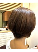 ショートボブ/グラデーション40代50代