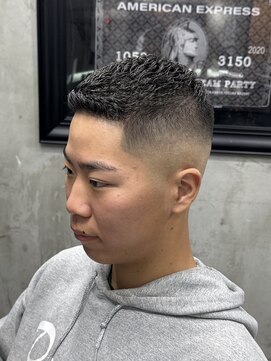 ダムディートウキョウヘアーラウンジ 上野店(DAMDEE TOKYO hair lounge) 濡れパンフェード