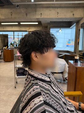 タメ(tame-) サーフカール/フェザーパーマ/ブルーブラック【都賀/メンズ】