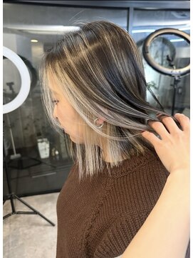 ヌエン 渋谷(NU/EN) コントラストハイライト×イヤリング