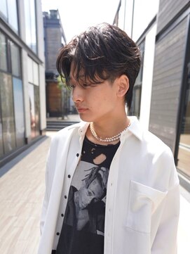 ニコ トウキョウ ヨコハマ(nico) メンズセンターパートニュアンスパーマ毛流れメンズパーマ刈上げ