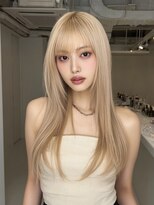 リトバイトゥルークリエイション 大宮(Re:to by True Creation)&nbsp;【個性派】デザインホワイトカラー×レイヤーカット