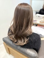 ジ オスカー(THE OSCAR)&nbsp;THE OSCAR齊藤/ハイライトで透明感【ヘーゼルベージュカラー】