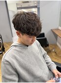 波巻きツイストスパイラルパーマツーブロック刈り上げ