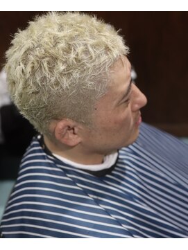 バーバーバー(BAR BER BAR) メンズカットブリーチ&イージーパーマ