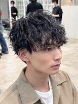 バイフィフス 原宿/表参道(by fifth)&nbsp;原宿シャドウパーマラウンドマッシュウルフカット刈り上げfifth