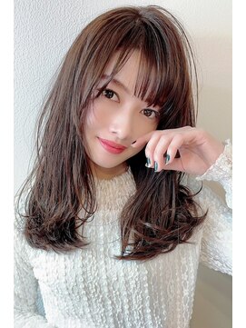 マリアバイアフロート(Maria by AFLOAT) 【重山】ホワイトグレージュコンマヘアネビージュボブウルフ