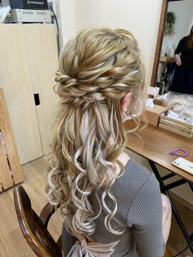 ロカット サロン(Roquat Salon) ロングハーフアップアレンジ【ヘアアレンジ 立川南/立川/国立】