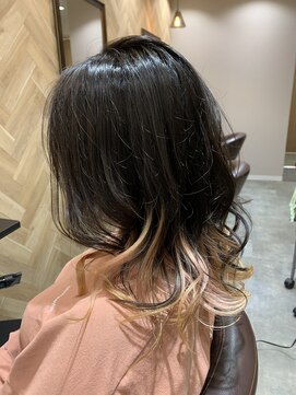 スタンド(STAND) くびれレイヤー　インナーカラー