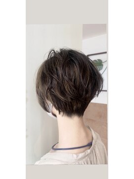 ネオリーブ シュシュ 神保町店(Neolive susu) くびれショートスタイル