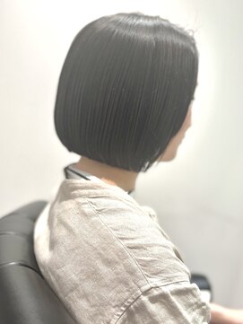 ジエクト 本店(The Ect) ネイビーブラック×ぱっつん前髪×似合わせカット