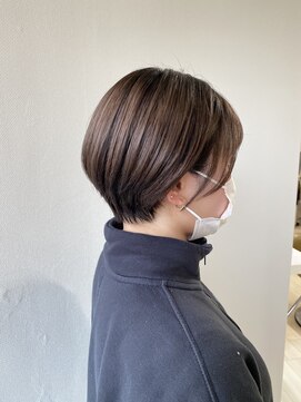 アンティエバイプレッティ(Amitie by pretty) 丸みショート × シアーベージュ