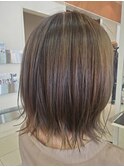 軽め外はねヘア