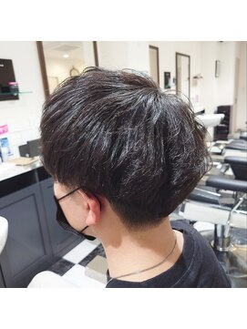 ルシードスタイル クリザンテーム ツーブロックマッシュにプラスカール