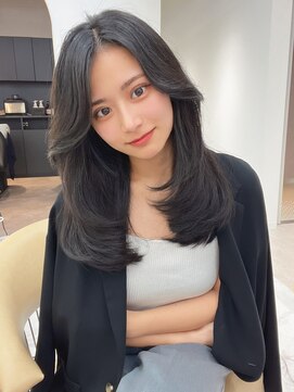 ヴェイ(VEYY.) 韓国風フェイスレイヤー　【韓国/韓国ヘア/栄/学割U24】