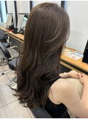 透明感アッシュブラウン 大人レイヤーカット