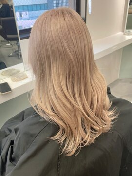 ベレーザ 渋谷神南(Beleza) 2745ブリーチ&ダブルカラーホワイトブロンド韓国レイヤーカット