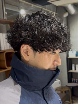 フィフス(fifth) メンズカットパーマウルフシャドウパーマ波巻きスパイラルパーマ