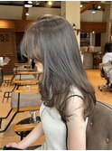 ロングレイヤー×グレージュ