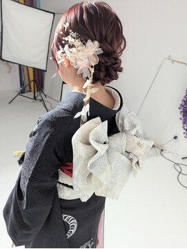 プティクローシェ バイ クオーレ(petite cloche by CUORE) ふわふわシニヨン