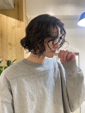 ロマリア(Lomalia) 乾かすだけでキマる髪/メンズヘアウェーブパーマ