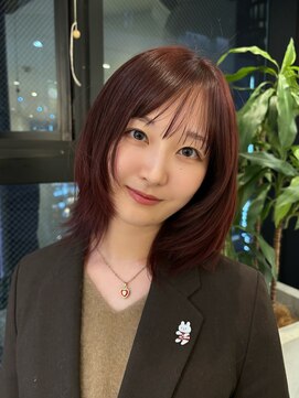 ジーナ 渋谷駅前(Zina) ワインレッド×ミディアムレイヤー